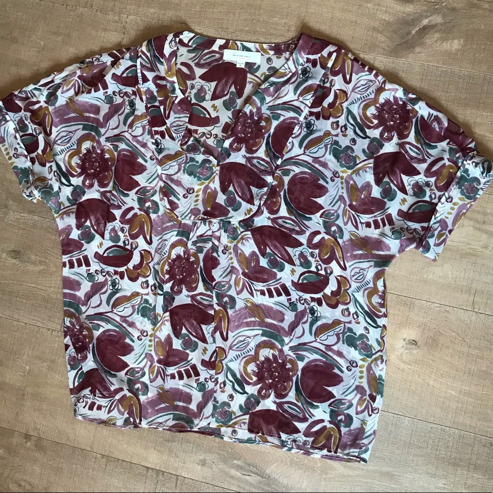 Two by Vince Camino flowy top burgundy size M
